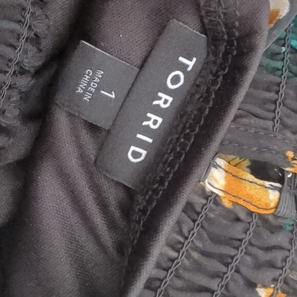 Torrid Womens Dress Plus 1 1X Midi Flutter Sleeve Chiffon Smocked Floral Black - Picture 6 of 7